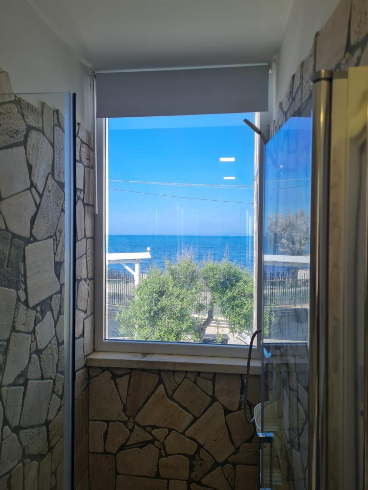 Casa Viky Hotel Bari Exterior photo