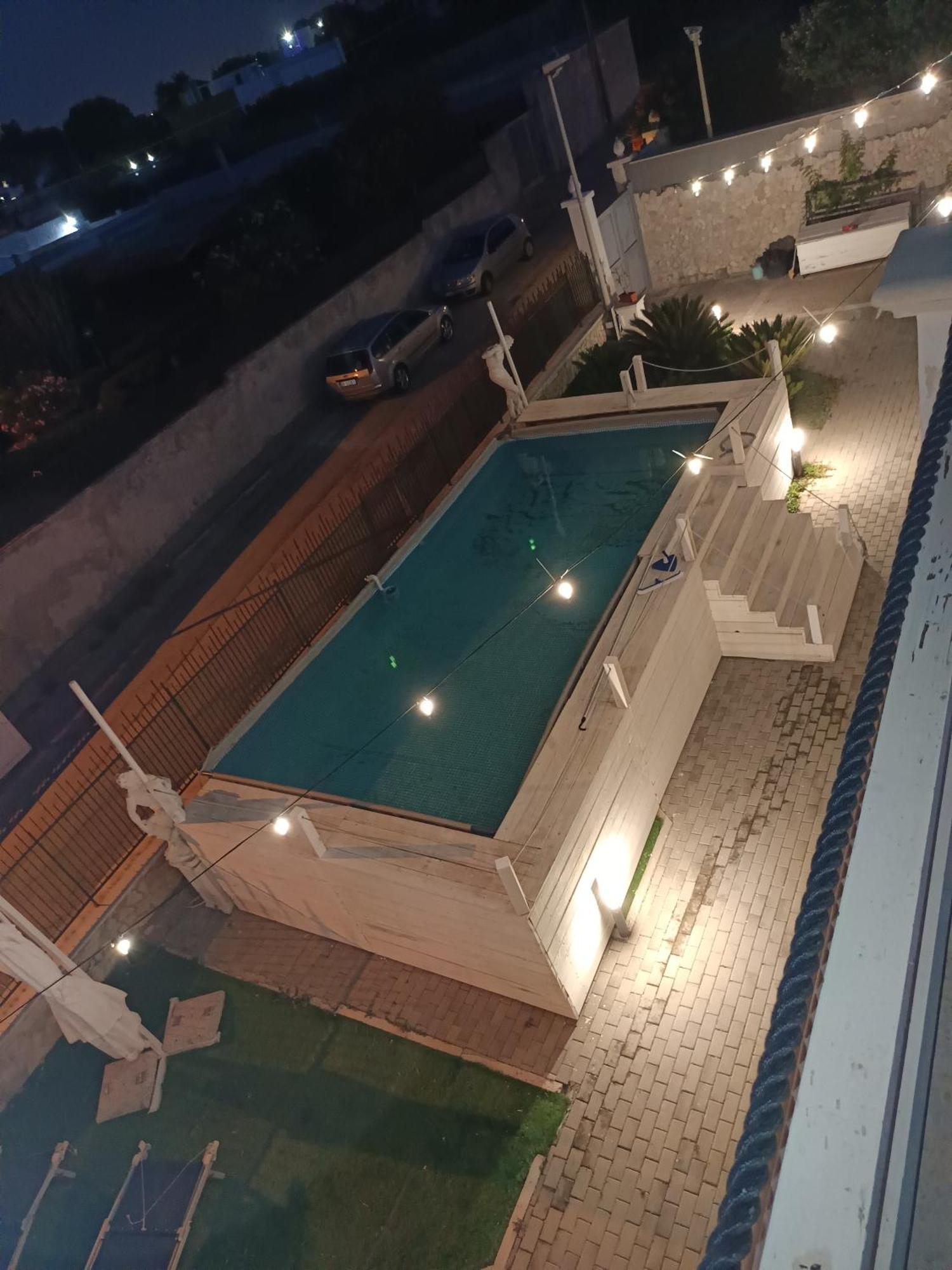 Casa Viky Hotel Bari Exterior photo