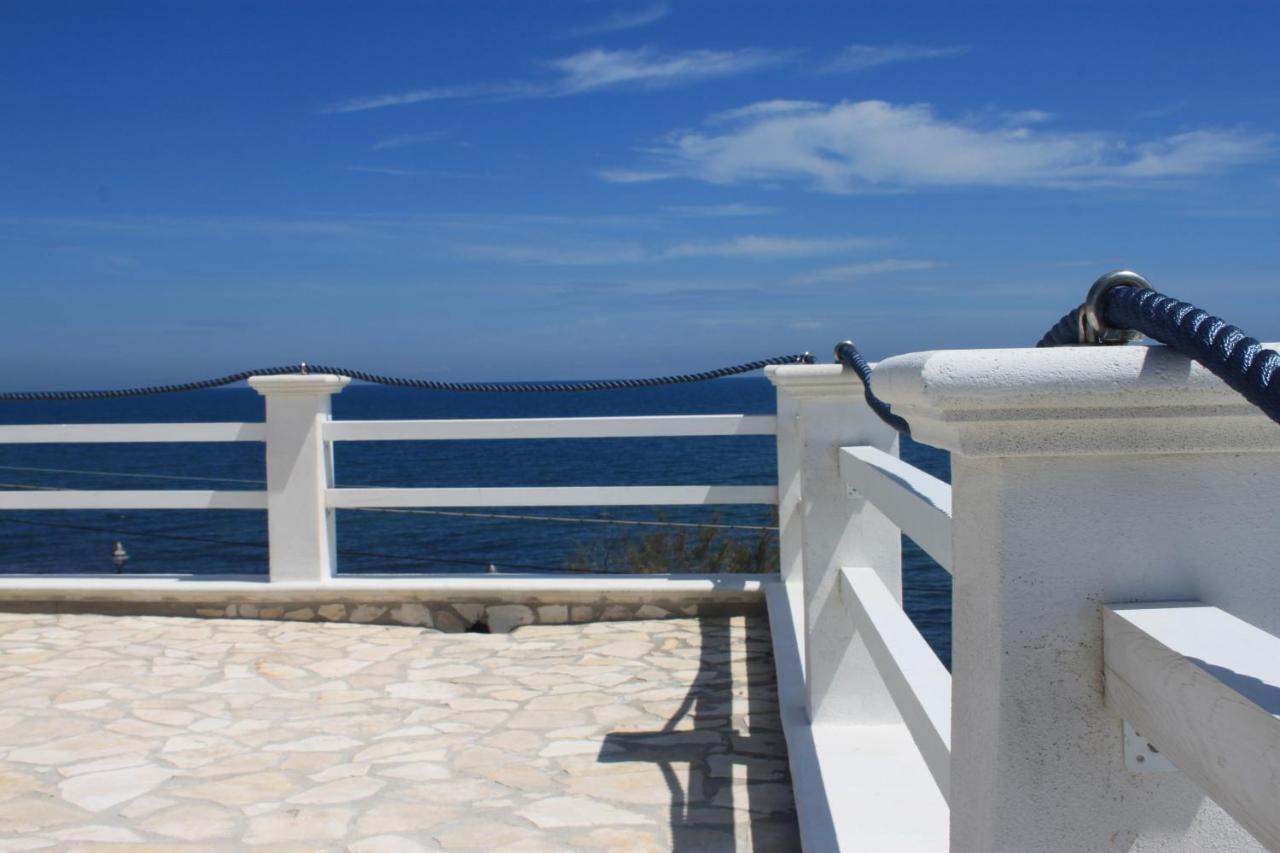 Casa Viky Hotel Bari Exterior photo
